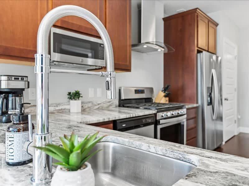 Cozysuites Modern 1Br, Ppg Paints Arena, Pitts 피츠버그 외부 사진